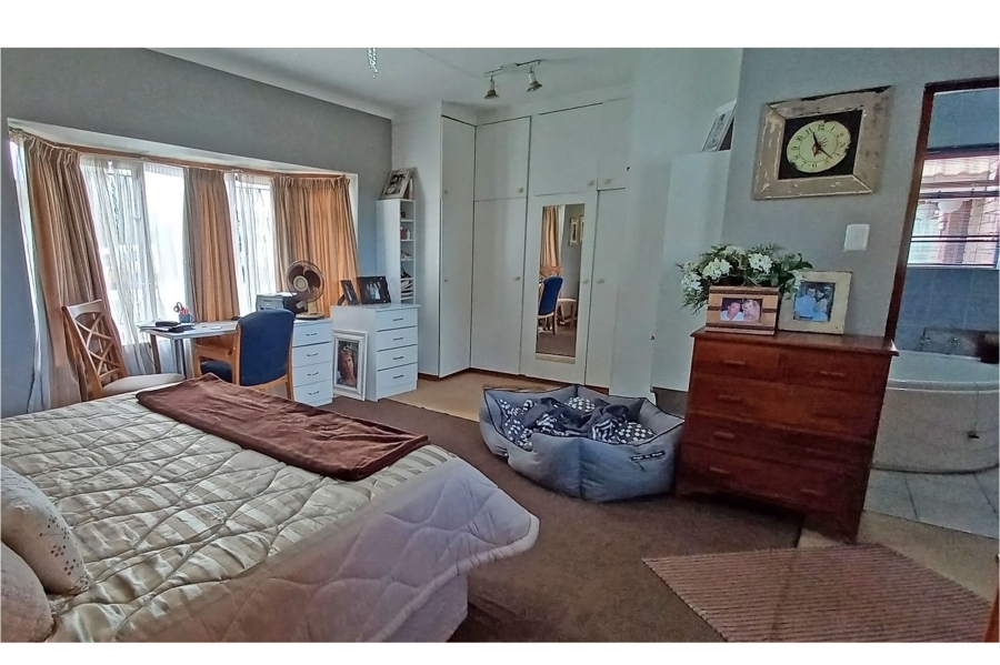2 Bedroom Property for Sale in Hersham Western Cape